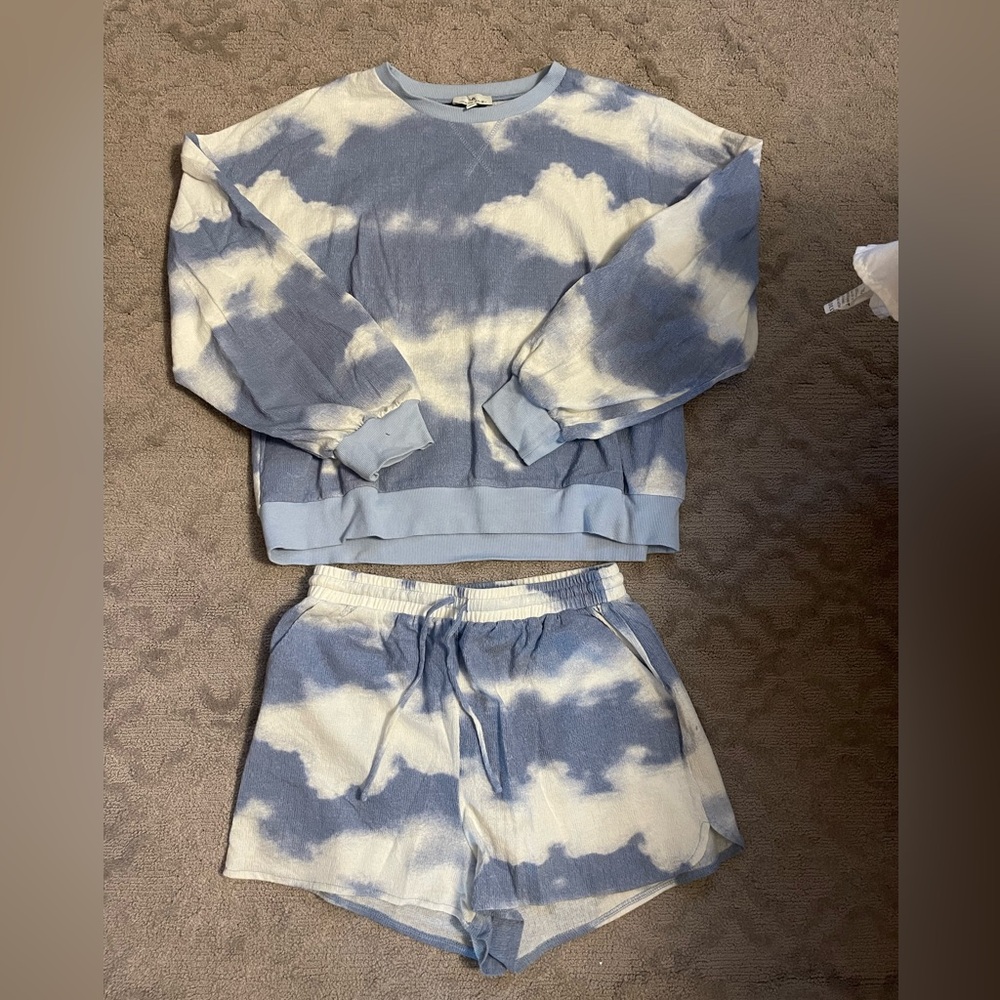 Blue and White Tie-Dye Lounge Set